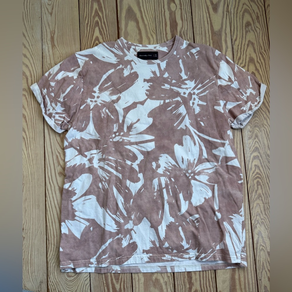 Mens Abercrombie & fitch tshirt size xxl